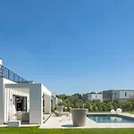 New! Luxury Epic Lumina & Solena 2 Heated Pool Jursici