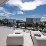 New! Luxury Epic Lumina & Solena 2 Heated Pool Villa