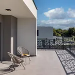 New! Luxury Epic Lumina & Solena 2 Heated Pool Jursici