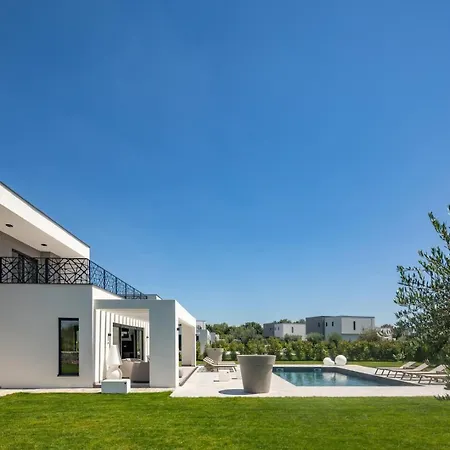 New! Luxury Epic 2 & 3 Two Heated Pool 50 M2 וילה *
